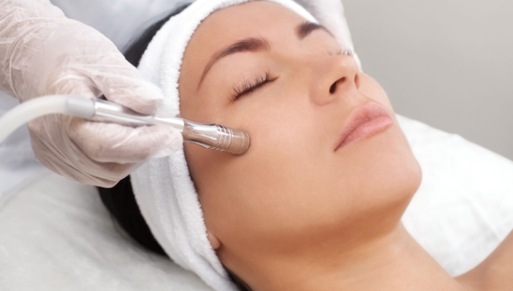 Microdermabrasion Technician