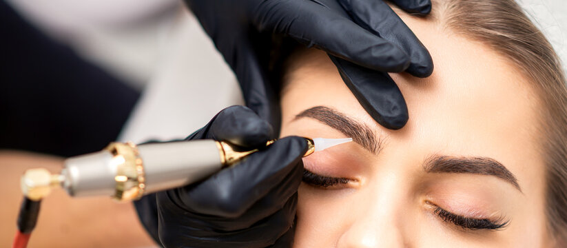 Advanced PMU Diploma (Permanent Makeup Artist)